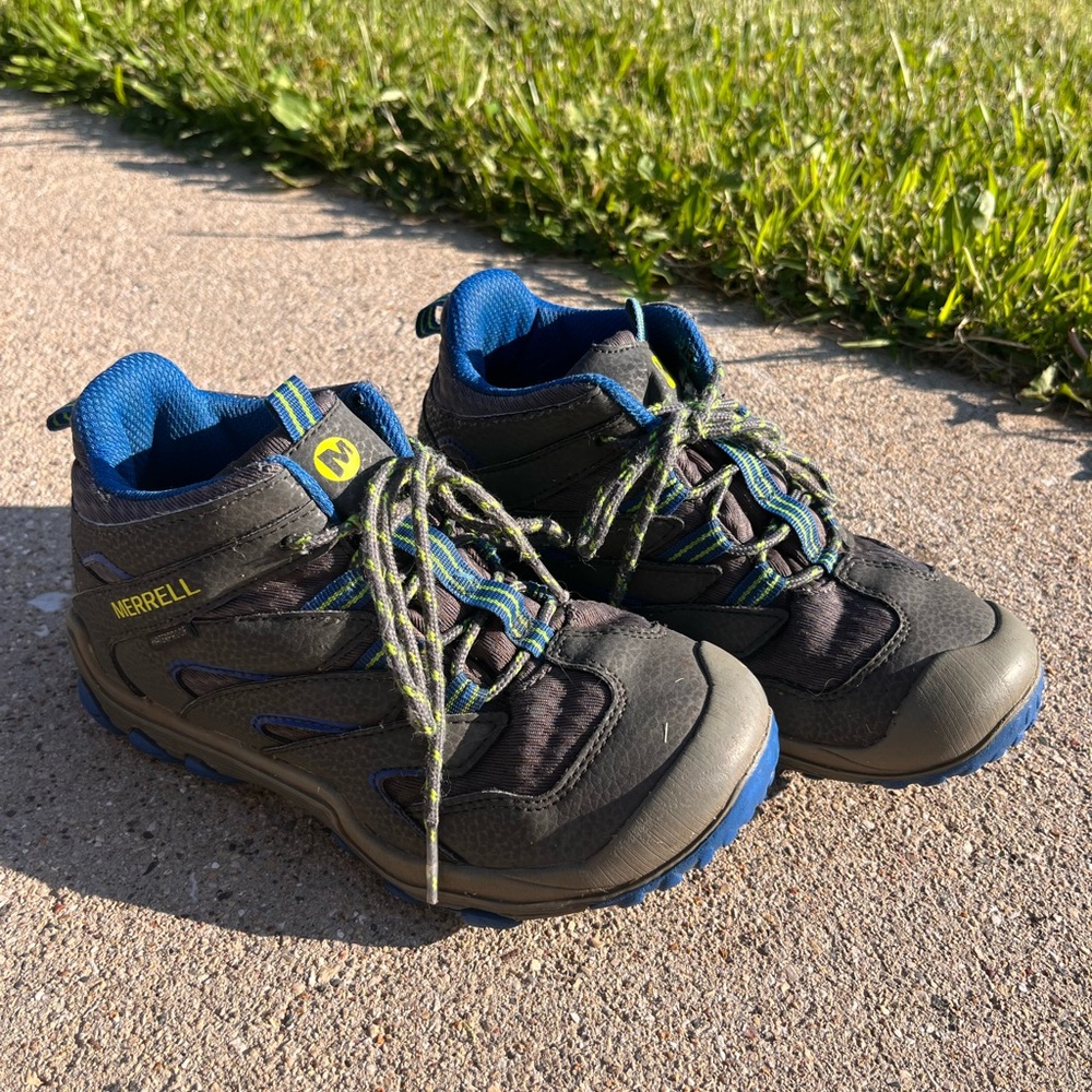 Kid’s Merrell Trail Shoe